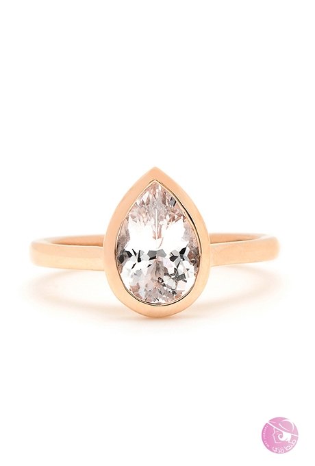 pear-shaped-engagement-ring-sholdt